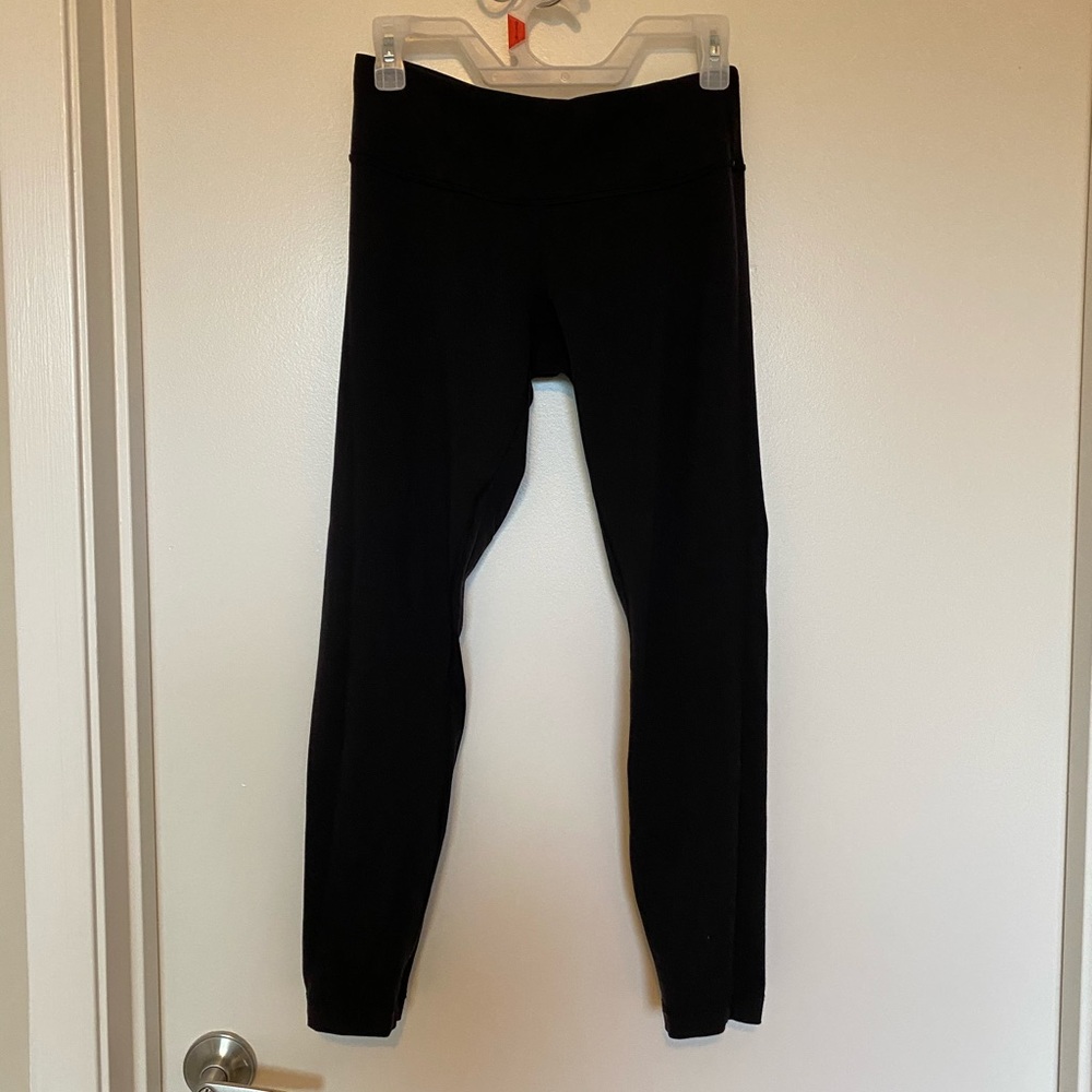 Lulu Lemon Black Reversible Thick Leggings Size 6